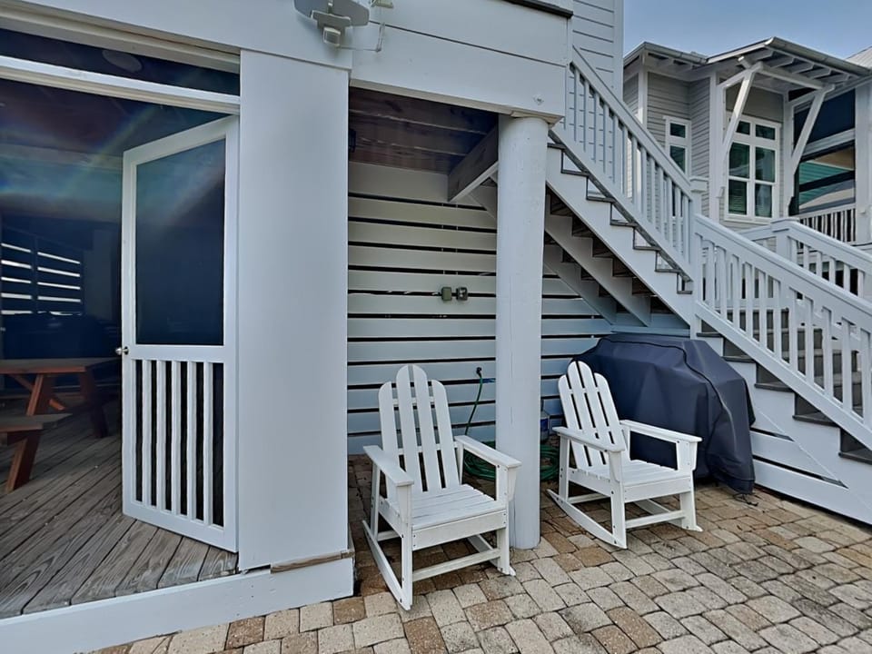 Property building, Patio, BBQ facilities, Seating area