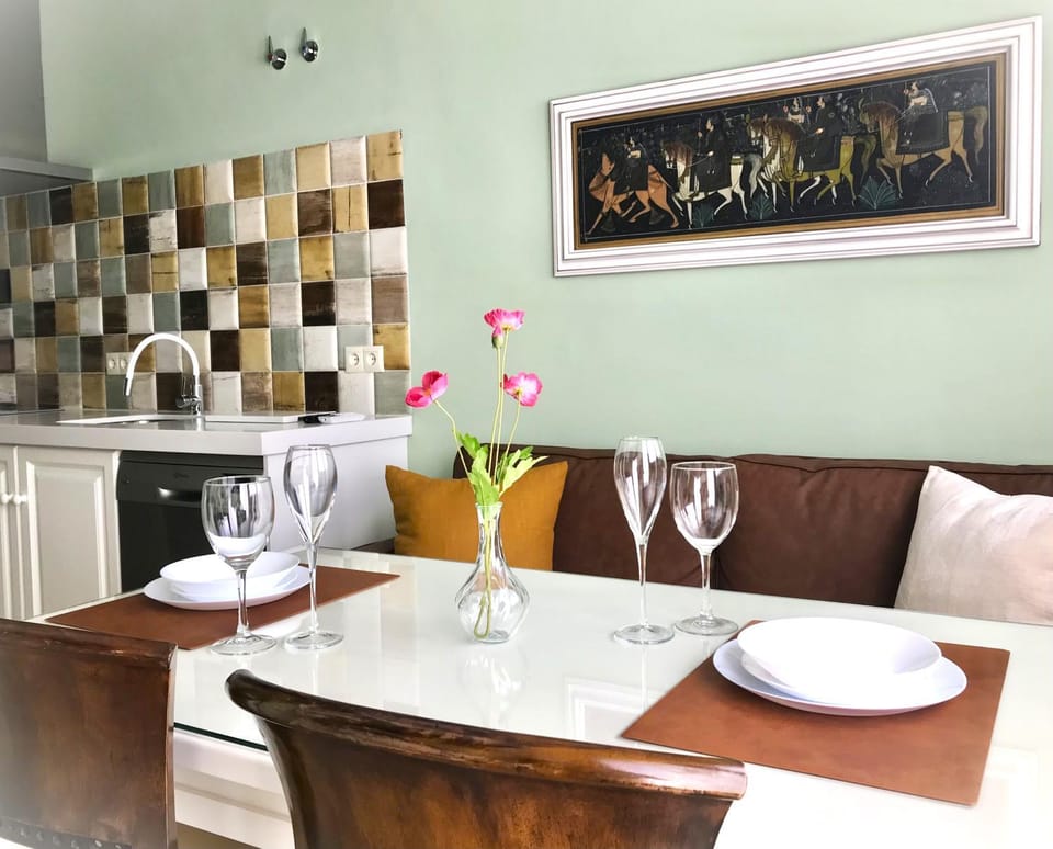 Living room, Lounge or bar