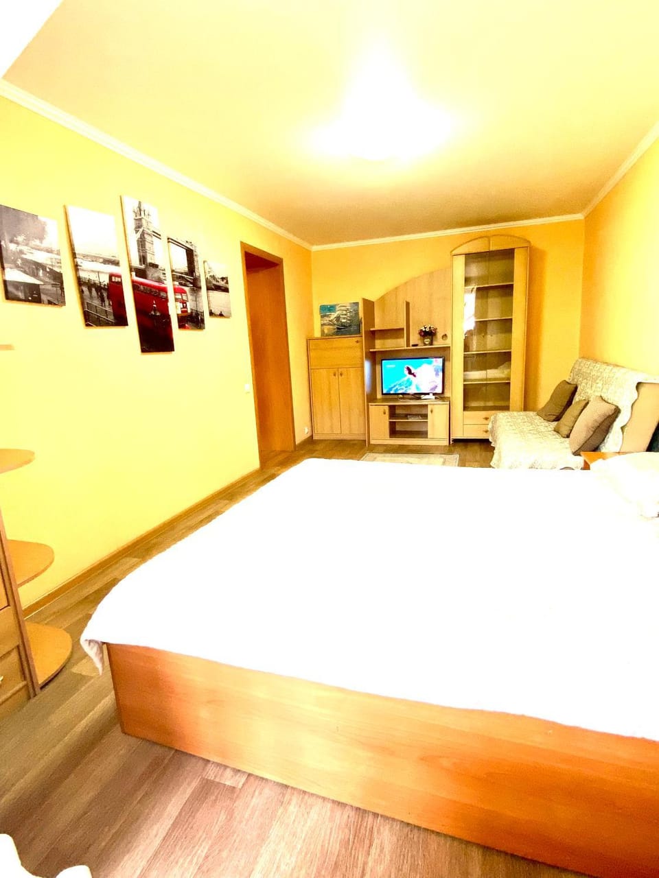 Квартира на Арбате Apartment in Almaty