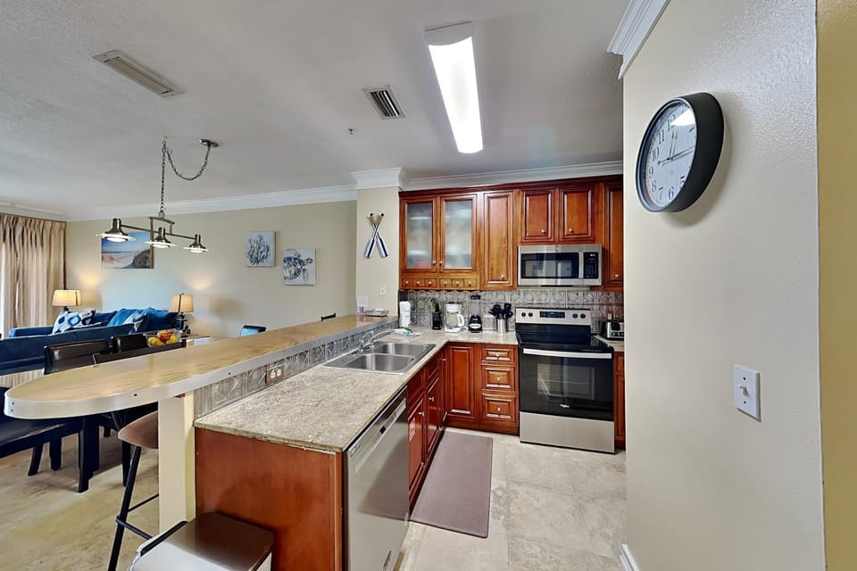 Kitchen or kitchenette, Living room, Seating area, Dining area, dishwasher, furniture, microwave, oven, stove