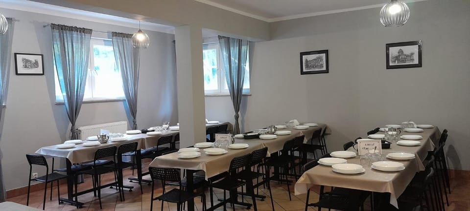 Dining area, Breakfast