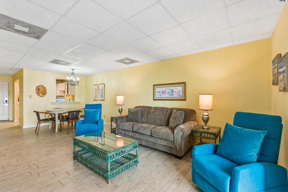 Sans Souci #108 Apartment in Pensacola Beach