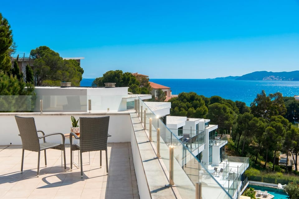Balcony/Terrace, Mountain view, Sea view