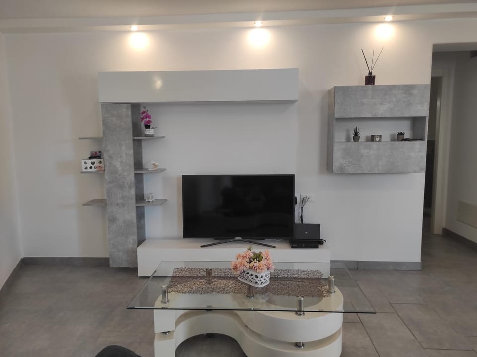 TV and multimedia, Living room