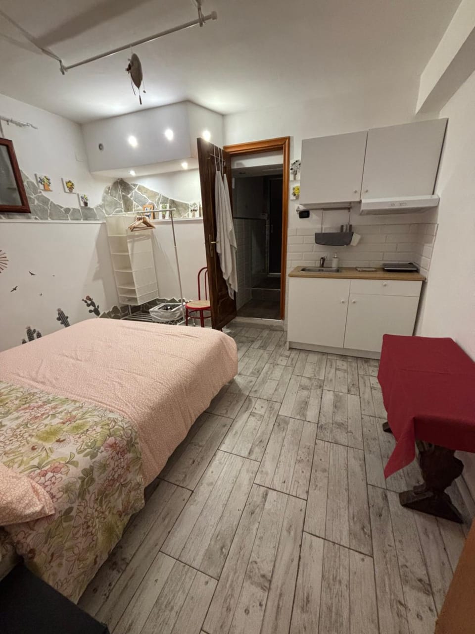 Tabor 2 garden & parking Apartment in Naples