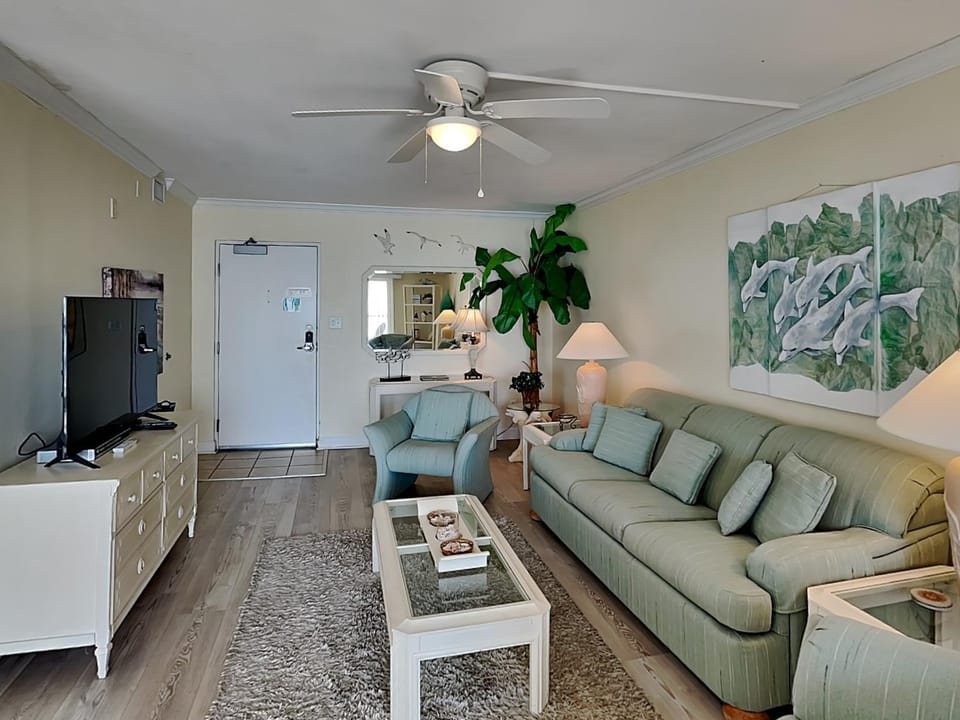 TV and multimedia, Living room, Seating area, furniture