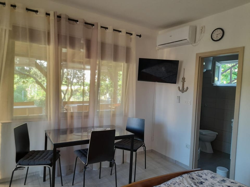 Apartment Niko Apartment in Supetarska Draga