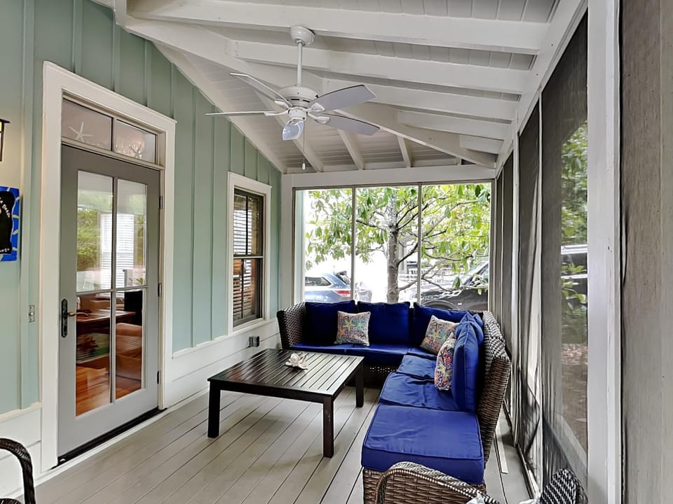 Patio, Solarium, Seating area, furniture
