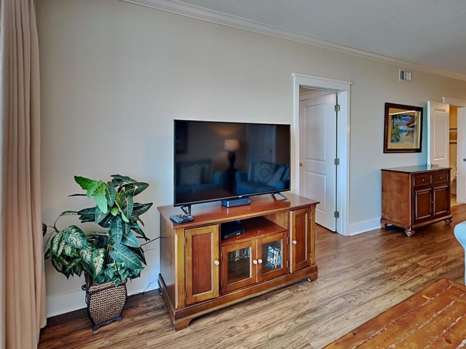 TV and multimedia, Living room, furniture