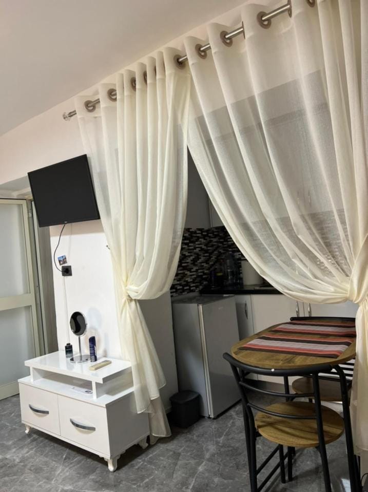 TV and multimedia, Seating area
