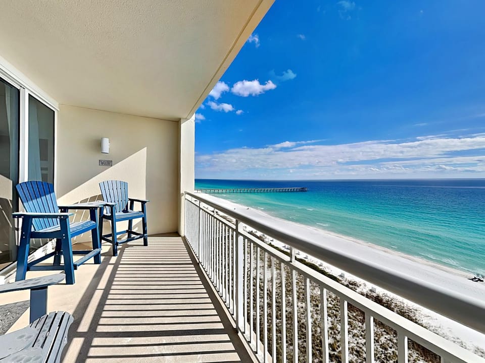 Balcony/Terrace, Seating area, Beach, Sea view