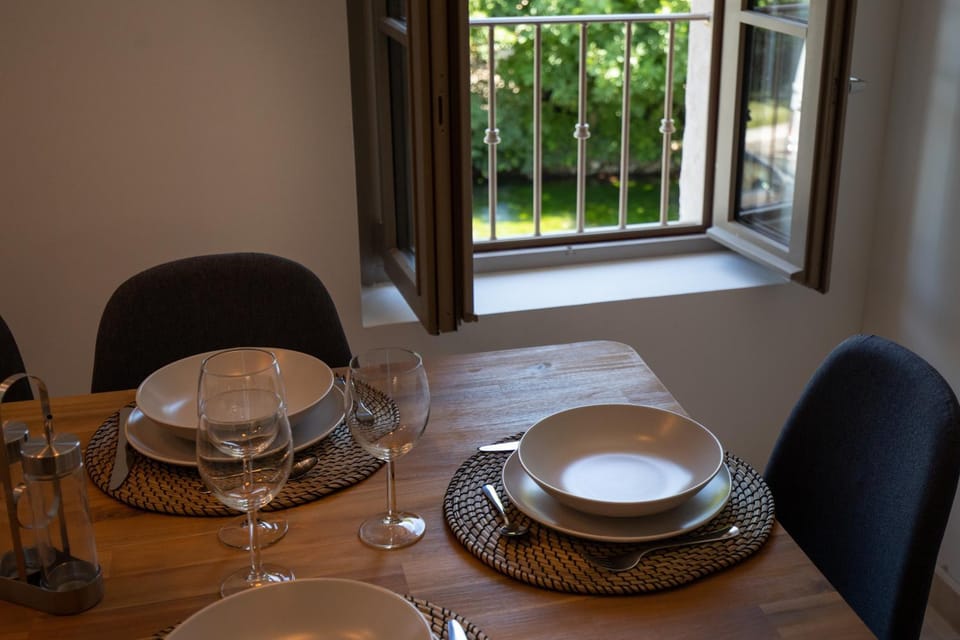 Au NÈGO CHIN 105m2 en bord de Sorgue Apartment in L'Isle-sur-la-Sorgue