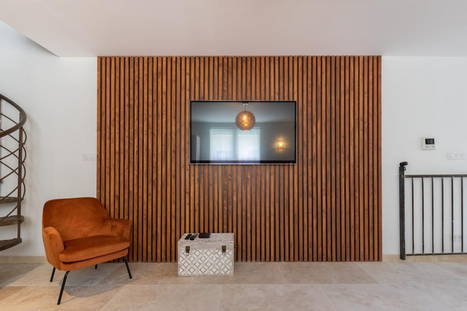 Au NÈGO CHIN 105m2 en bord de Sorgue Apartment in L'Isle-sur-la-Sorgue