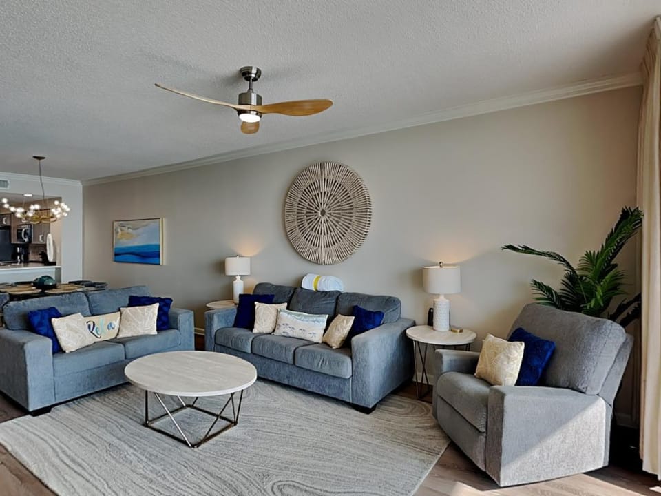 Living room, Seating area, furniture