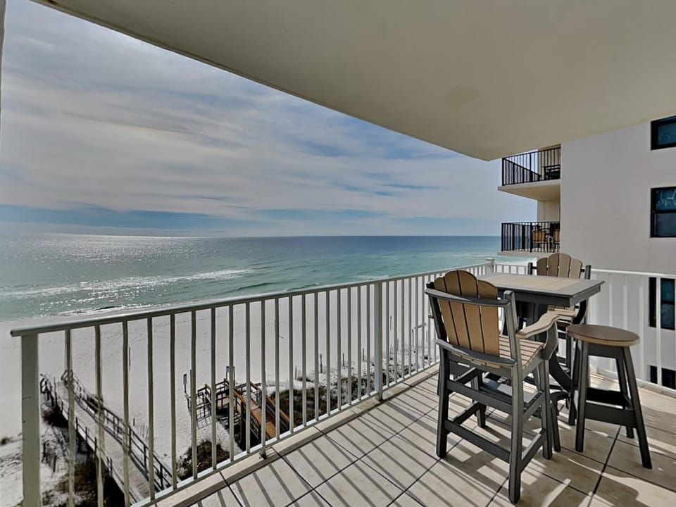Balcony/Terrace, Seating area, Beach, Sea view