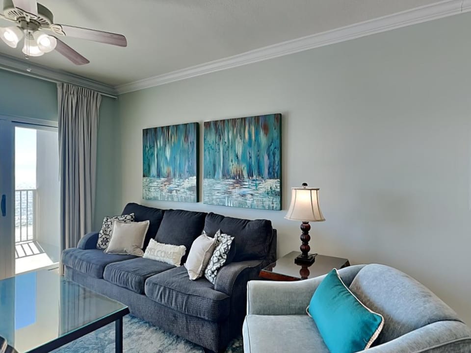 Living room, Seating area, furniture
