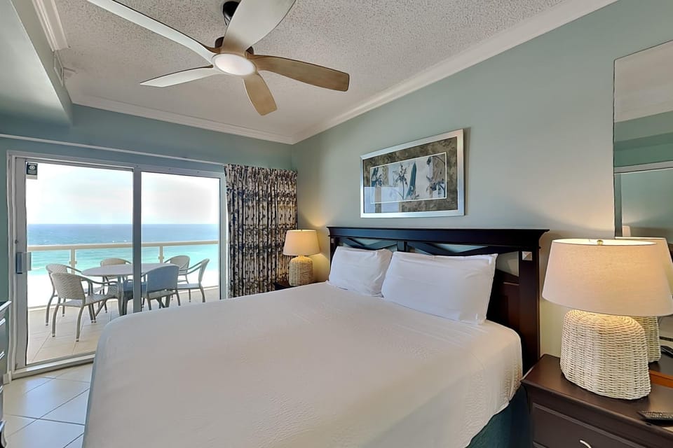 Emerald Isle #1007 Apartment in Pensacola Beach