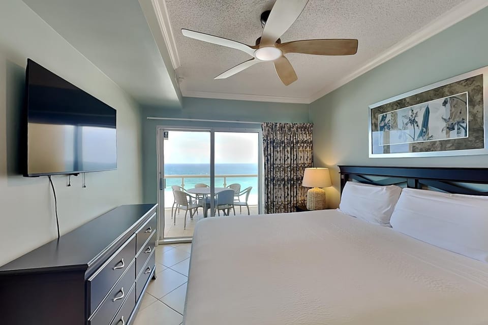 Emerald Isle #1007 Apartment in Pensacola Beach