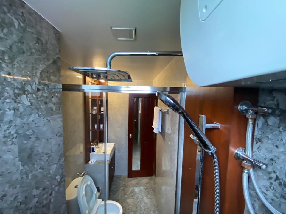 Shower, Toilet, Bathroom
