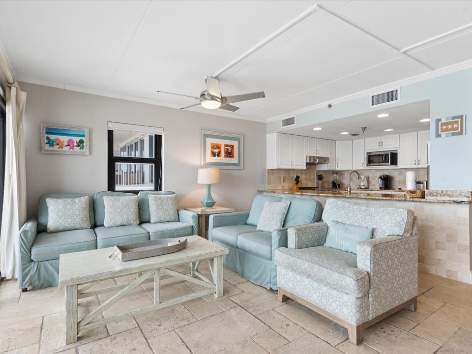 Kitchen or kitchenette, Living room, Seating area, furniture, microwave, air conditioner