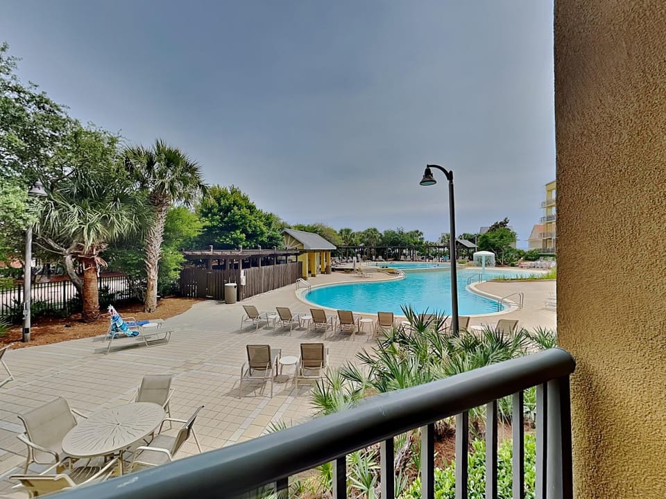 Patio, Garden, Balcony/Terrace, Pool view, Swimming pool