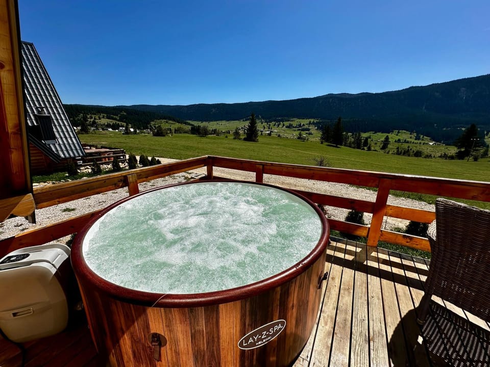 Day, Natural landscape, Hot Tub, Hot Tub, Mountain view
