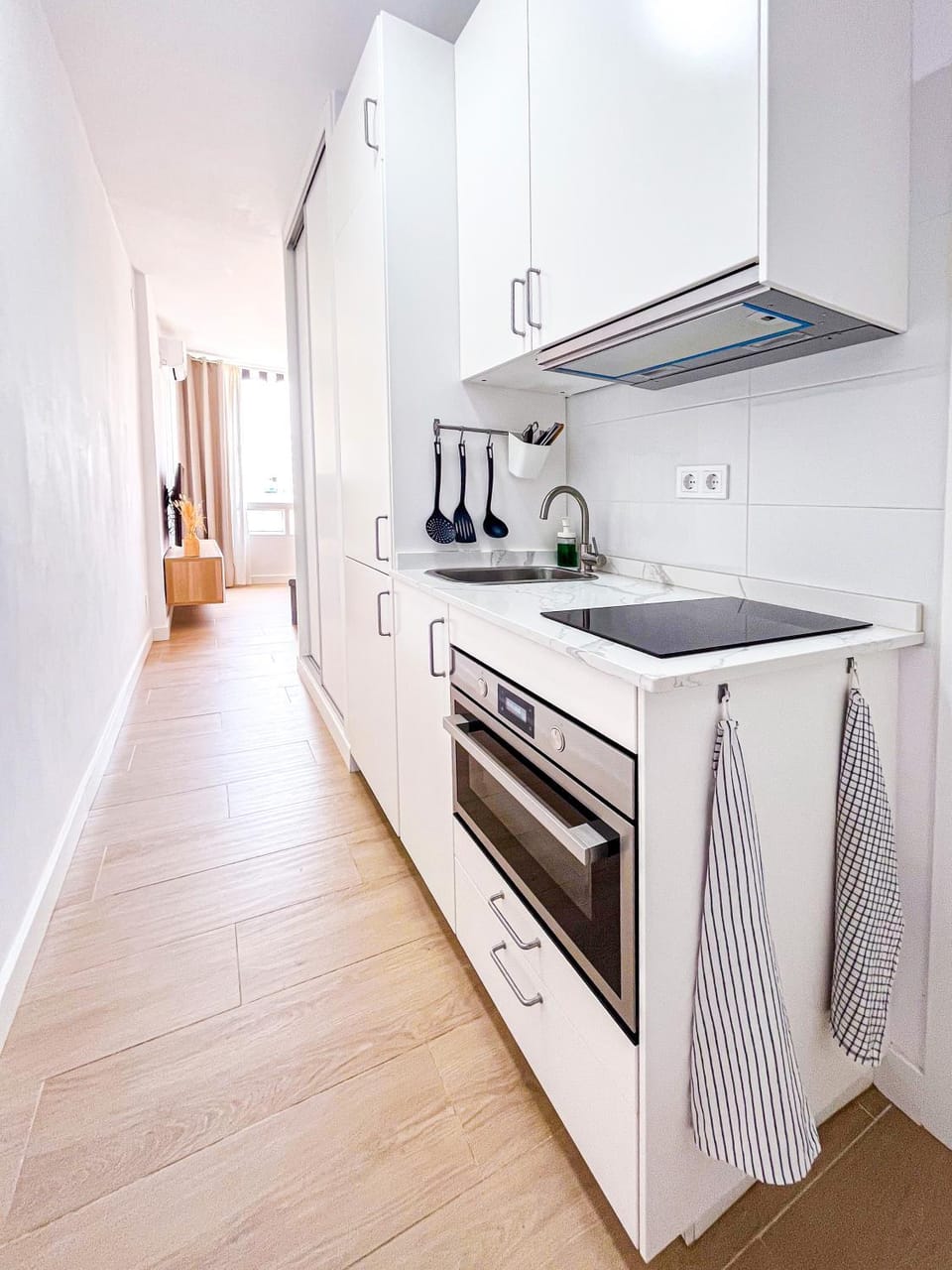 Kitchen or kitchenette, minibar, pet friendly, stove