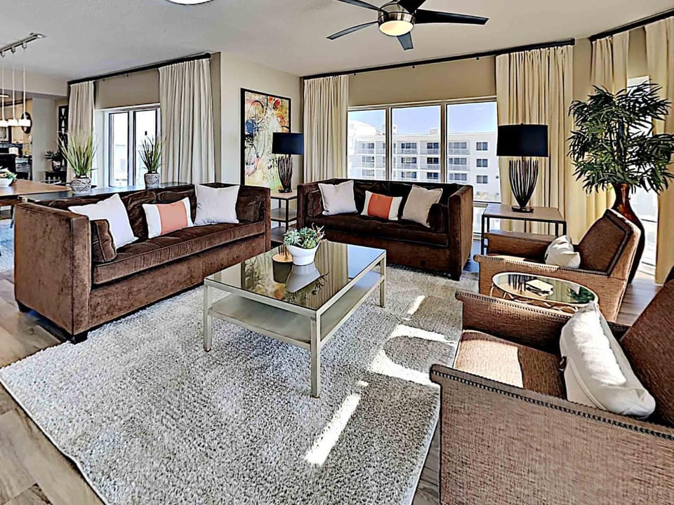 Living room, Seating area, City view, furniture
