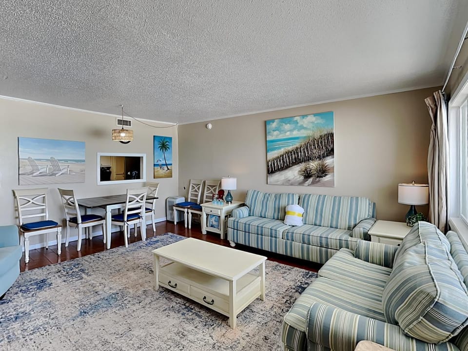 TV and multimedia, Living room, Seating area, Dining area, furniture