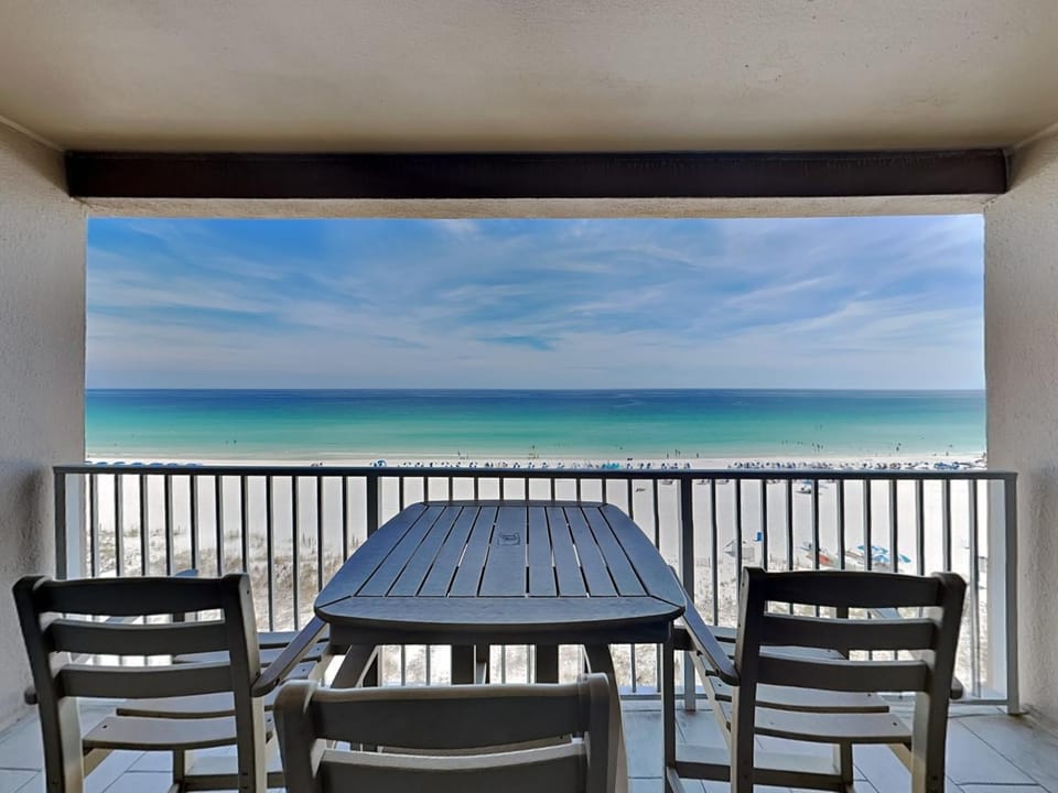 Balcony/Terrace, Seating area, Beach, Sea view