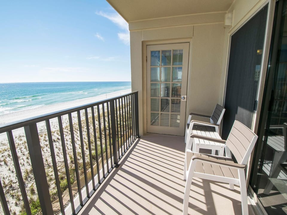 Balcony/Terrace, Seating area, Beach, Sea view
