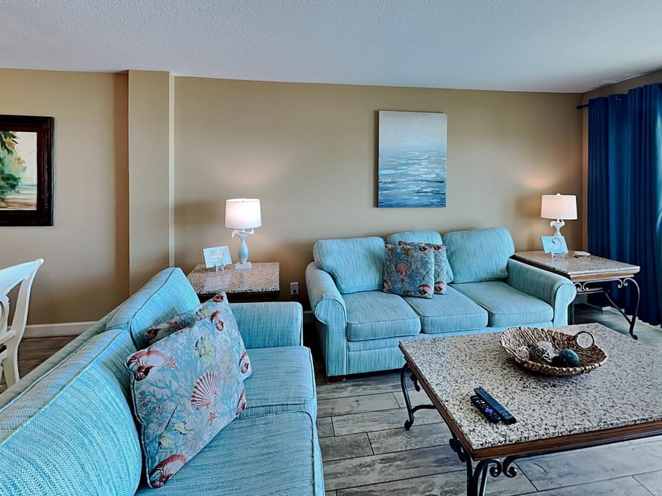 TV and multimedia, Living room, Seating area, furniture
