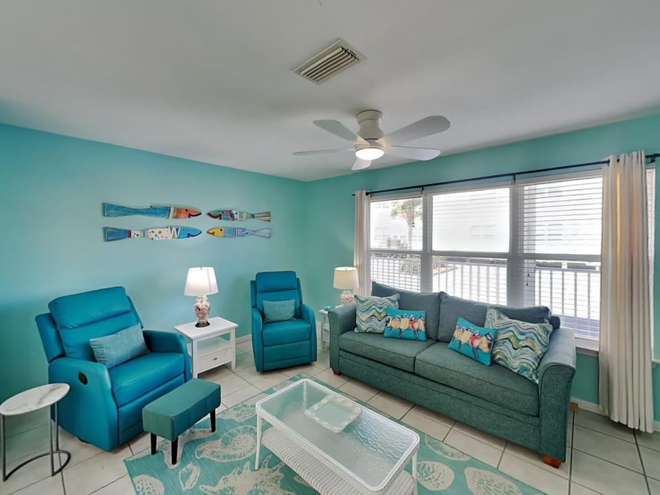 Living room, Seating area, furniture, air conditioner
