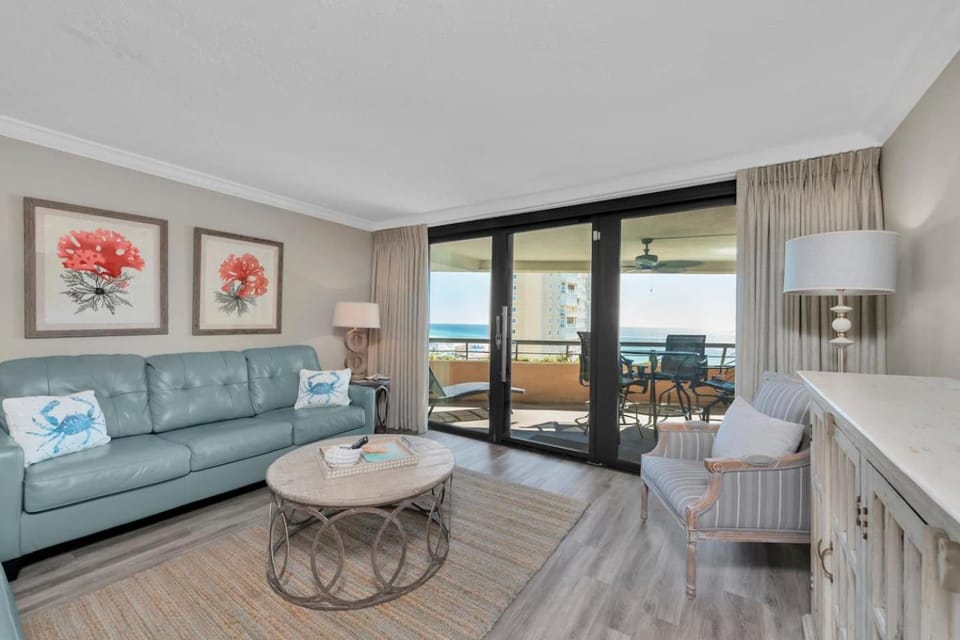 TV and multimedia, Balcony/Terrace, Living room, Seating area, Sea view, furniture