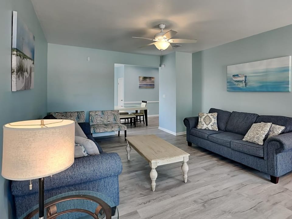 Living room, Seating area, furniture