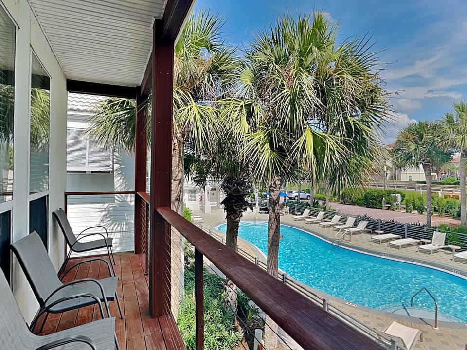 Balcony/Terrace, Pool view, Swimming pool
