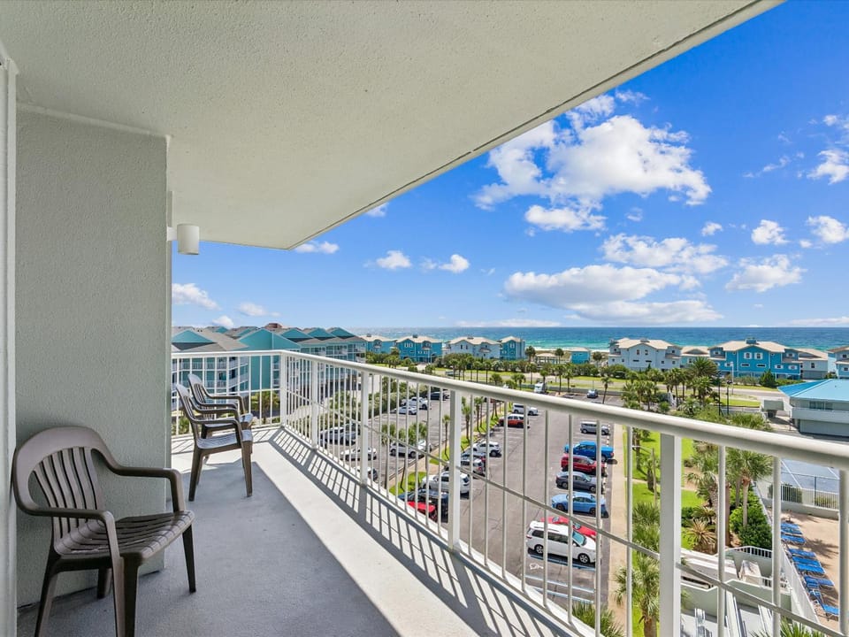 Balcony/Terrace, Seating area, Sea view, Parking