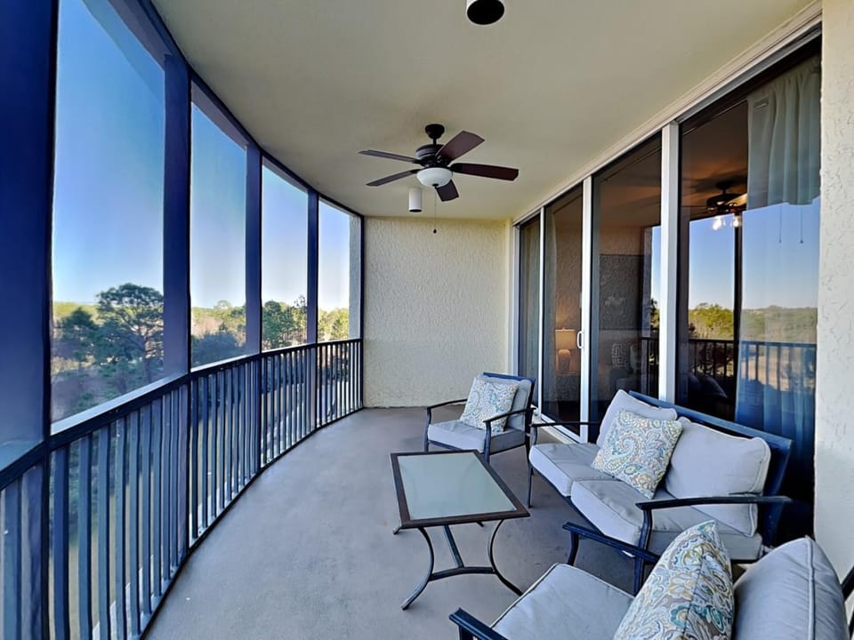Natural landscape, View (from property/room), Balcony/Terrace, Seating area