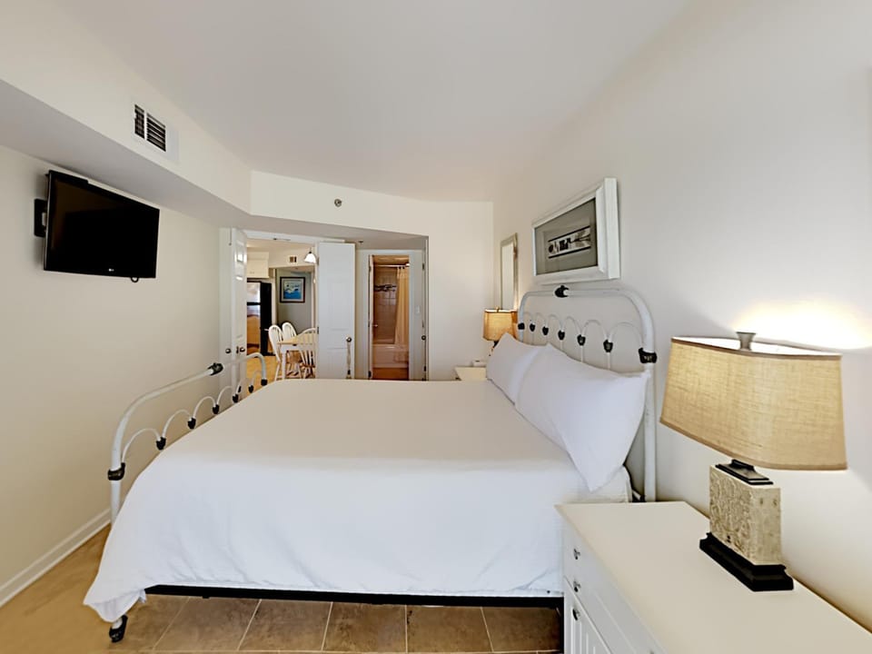 Bed, TV and multimedia, Bedroom, furniture, air conditioner