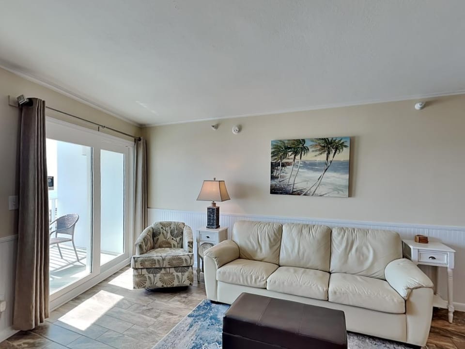 Balcony/Terrace, Living room, Seating area, Sea view, furniture