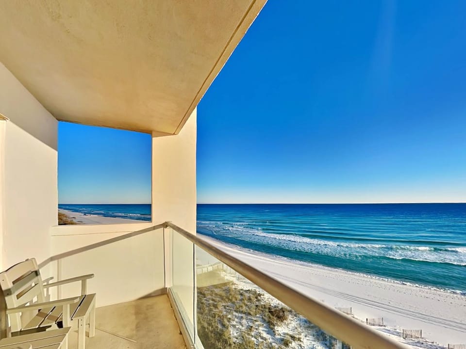 Regency Towers 704 West - Million Dollar View Apartment in Pensacola Beach