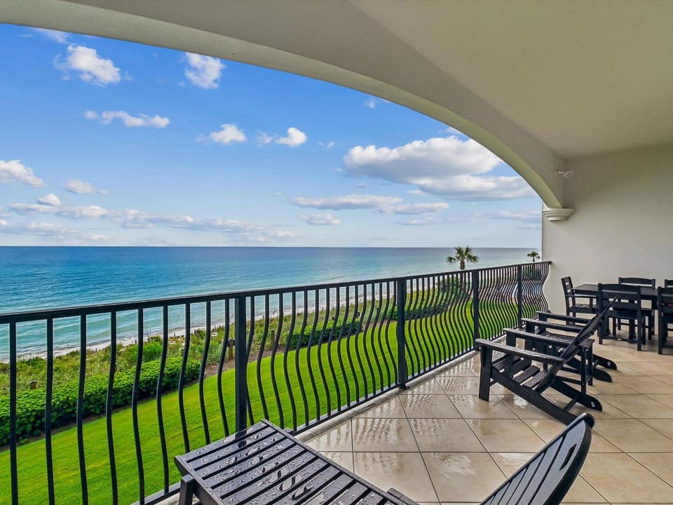 Balcony/Terrace, Seating area, Dining area, Sea view