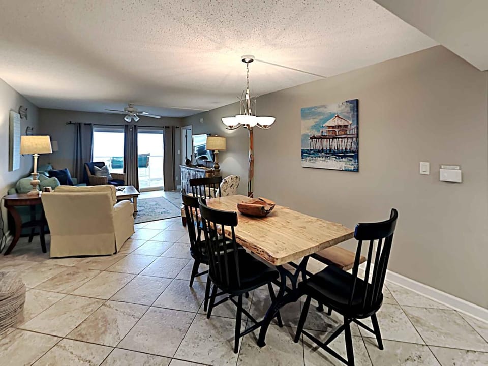 View (from property/room), Balcony/Terrace, Living room, Seating area, Dining area, furniture