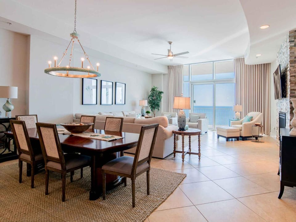 TV and multimedia, View (from property/room), Living room, Seating area, Dining area, Sea view