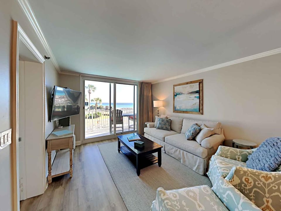 TV and multimedia, Balcony/Terrace, Living room, Seating area, Sea view, furniture