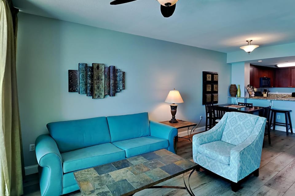 Kitchen or kitchenette, Living room, Seating area, Dining area, furniture