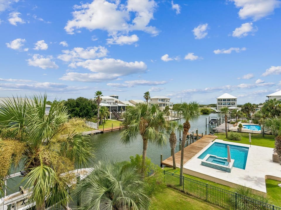 Natural landscape, Garden, Hot Tub, View (from property/room), Sea view, Swimming pool, Inner courtyard view