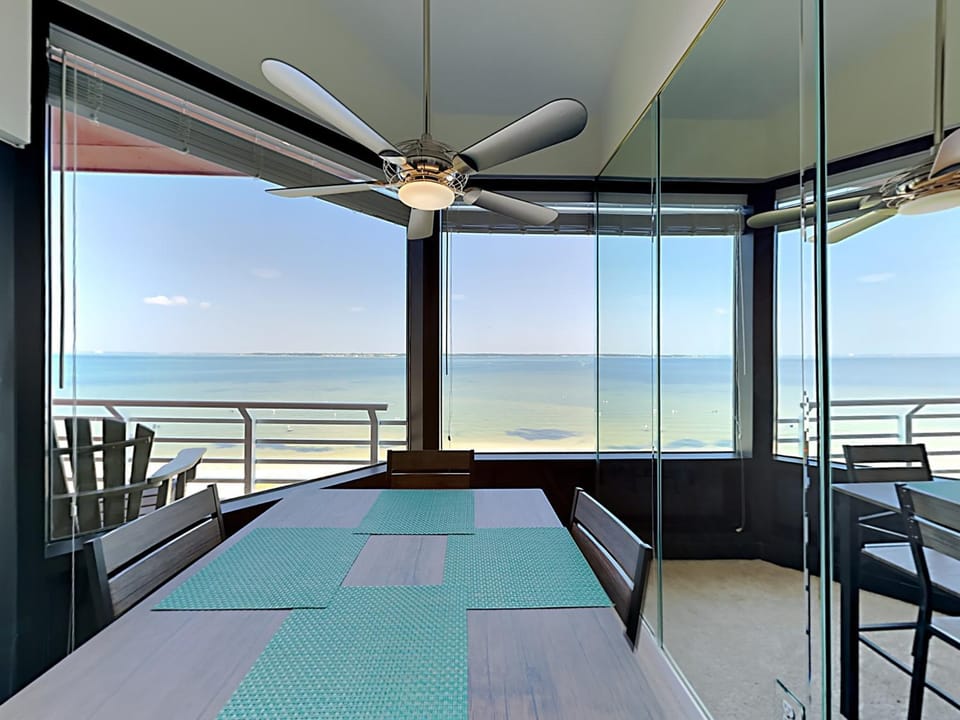 Balcony/Terrace, Seating area, Dining area, Sea view