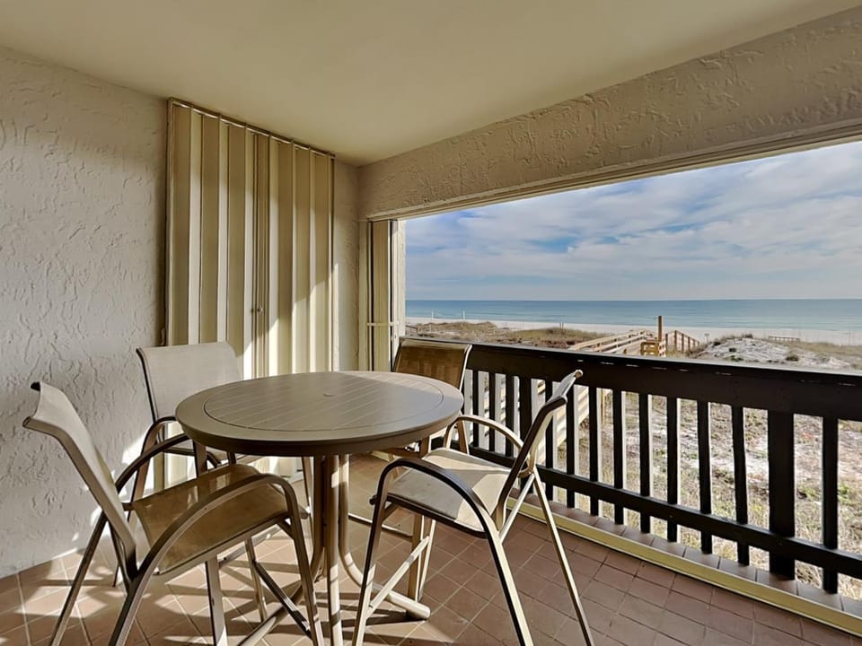 Balcony/Terrace, Seating area, Beach, Sea view