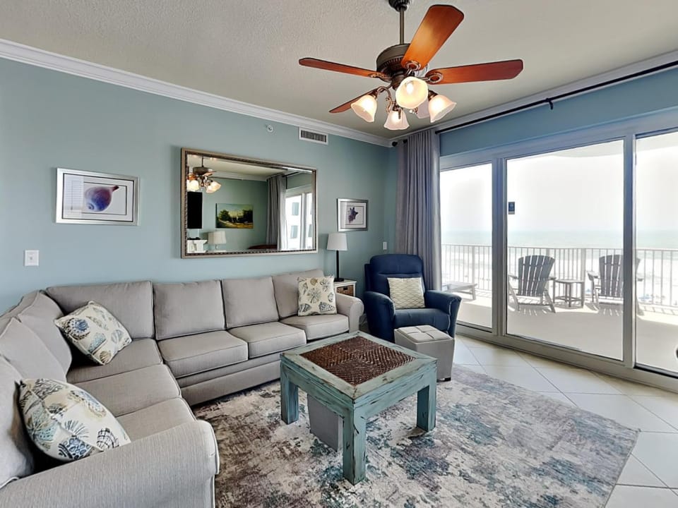 Balcony/Terrace, Living room, Seating area, Sea view, furniture